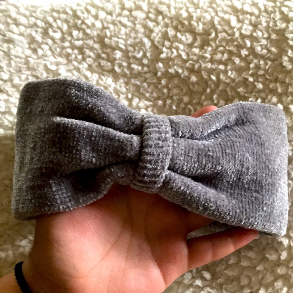 Two West Loop Headbands - Picture 2 of 5